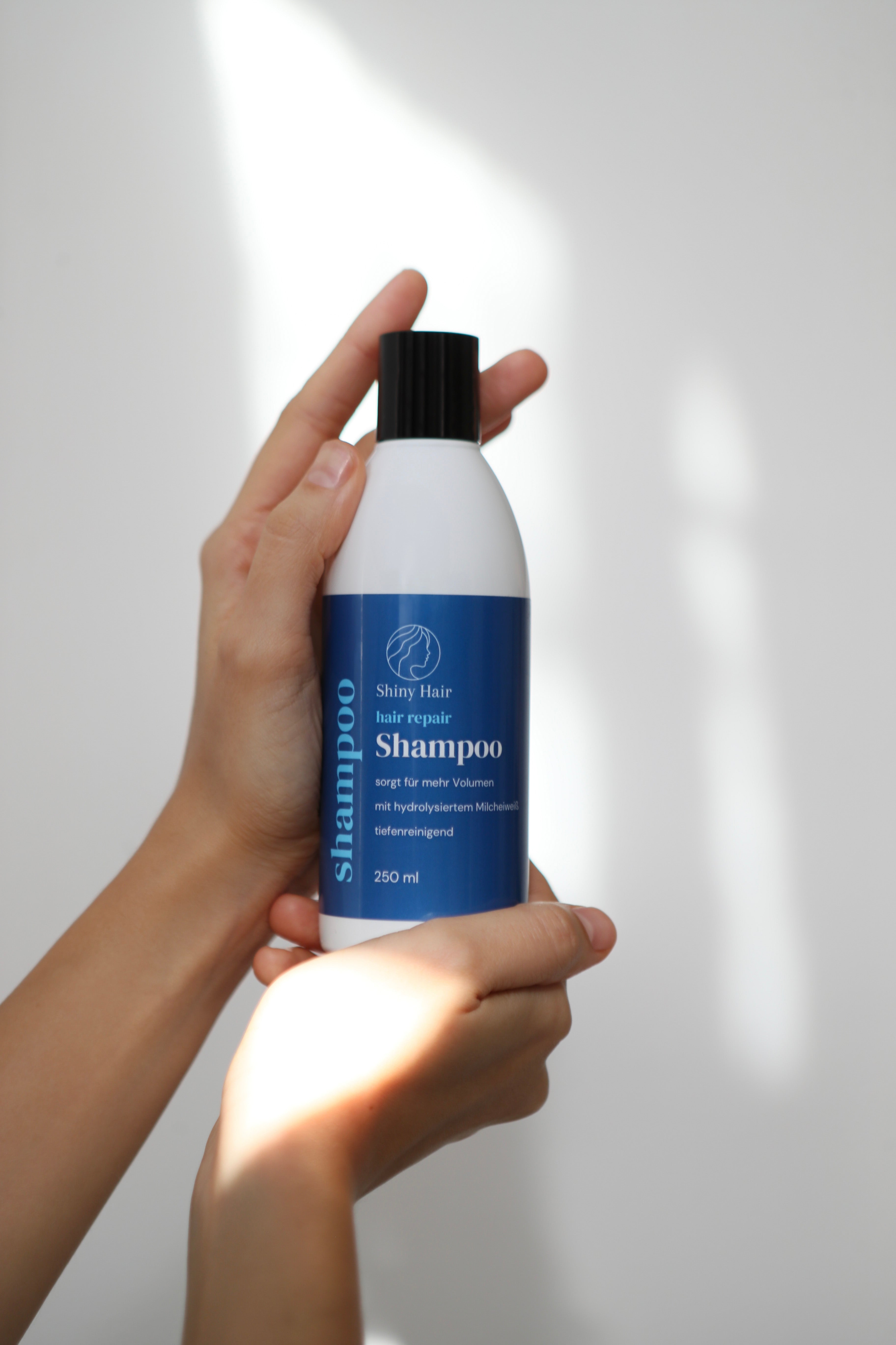 Shiny hair shampoo